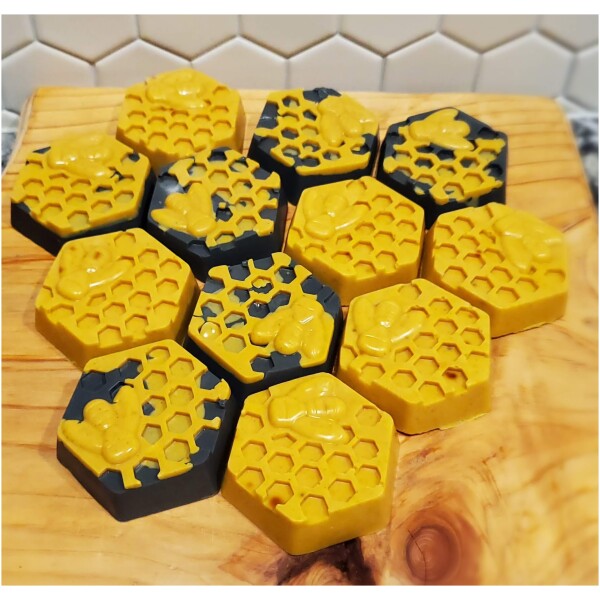 Natural Honey & Beeswax Handmade Soap - Image 7