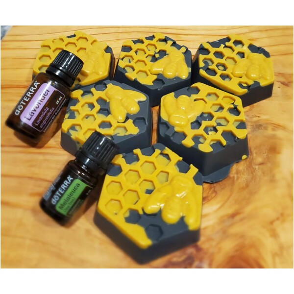 Natural Honey & Beeswax Handmade Soap - Image 4
